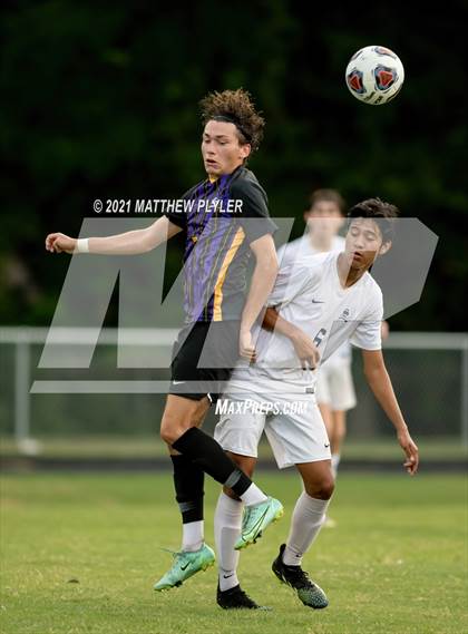 Thumbnail 1 in Jack Britt vs. Southern Lee (Battle for the Bell) photogallery.