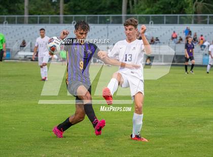 Thumbnail 2 in Jack Britt vs. Southern Lee (Battle for the Bell) photogallery.