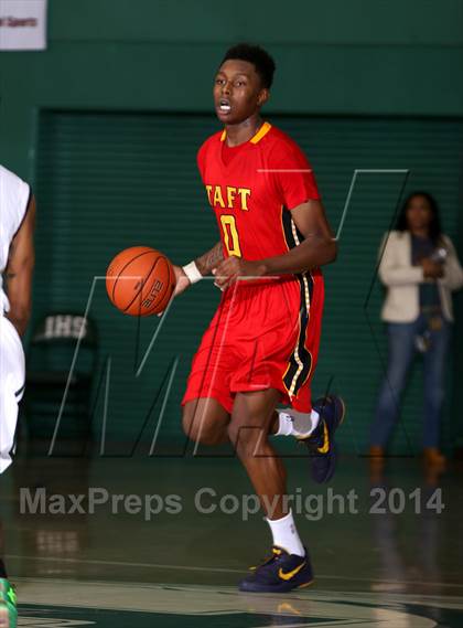 Thumbnail 3 in Taft vs. Inglewood (Paul Pierce Classic)  photogallery.