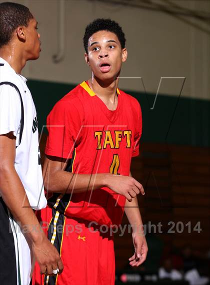 Thumbnail 1 in Taft vs. Inglewood (Paul Pierce Classic)  photogallery.