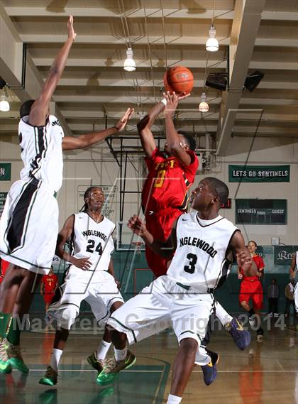 Thumbnail 3 in Taft vs. Inglewood (Paul Pierce Classic)  photogallery.