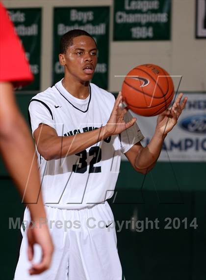 Thumbnail 3 in Taft vs. Inglewood (Paul Pierce Classic)  photogallery.