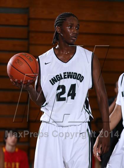 Thumbnail 2 in Taft vs. Inglewood (Paul Pierce Classic)  photogallery.