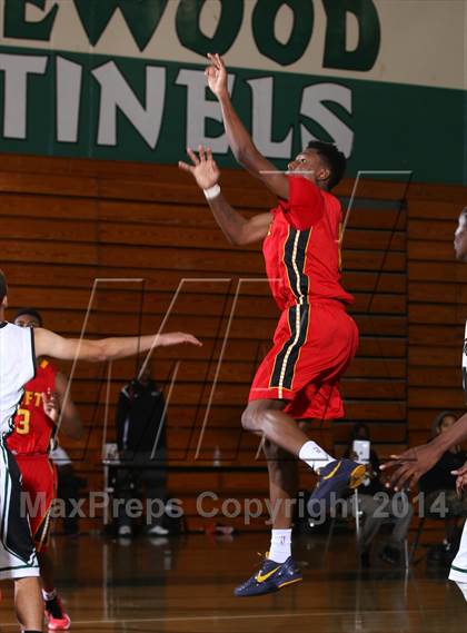 Thumbnail 3 in Taft vs. Inglewood (Paul Pierce Classic)  photogallery.