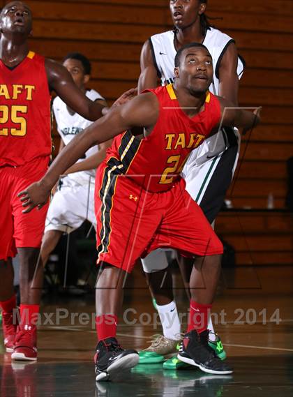 Thumbnail 3 in Taft vs. Inglewood (Paul Pierce Classic)  photogallery.