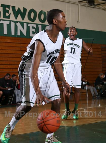 Thumbnail 2 in Taft vs. Inglewood (Paul Pierce Classic)  photogallery.