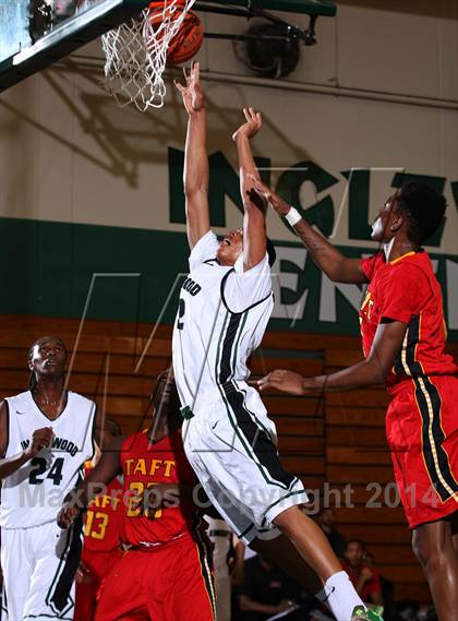 Thumbnail 3 in Taft vs. Inglewood (Paul Pierce Classic)  photogallery.