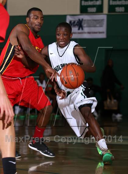 Thumbnail 2 in Taft vs. Inglewood (Paul Pierce Classic)  photogallery.