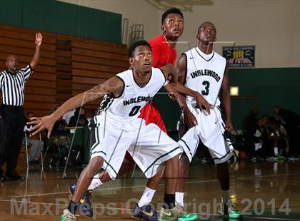 Thumbnail 2 in Taft vs. Inglewood (Paul Pierce Classic)  photogallery.