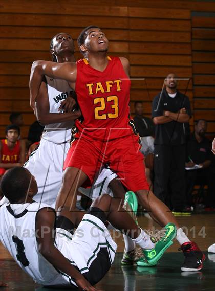 Thumbnail 2 in Taft vs. Inglewood (Paul Pierce Classic)  photogallery.
