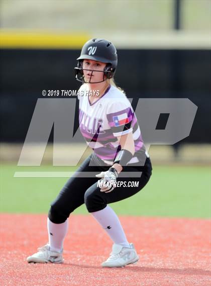 Thumbnail 2 in Azle vs Wylie (Brock Tournament) photogallery.