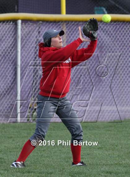 Thumbnail 3 in Bloom-Carroll vs. Johnstown-Monroe photogallery.