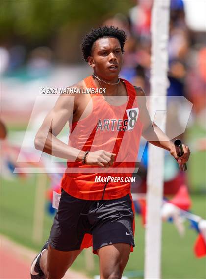 Thumbnail 1 in NMAA 4A Track and Field Championships photogallery.