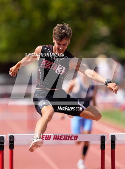 Thumbnail 3 in NMAA 4A Track and Field Championships photogallery.