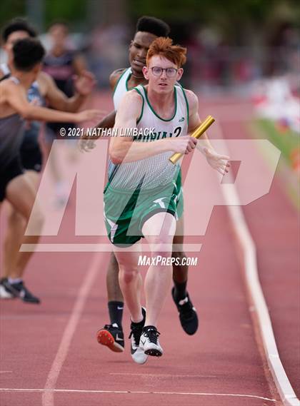 Thumbnail 1 in NMAA 4A Track and Field Championships photogallery.