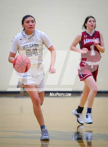 Thumbnail 3 in Deming @ Volcano Vista (NMAA 5A 1st. Round) photogallery.