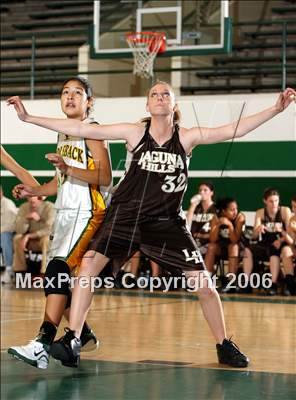 Thumbnail 3 in Laguna Hills vs. Saddleback (Costa Mesa Winter Classic) photogallery.
