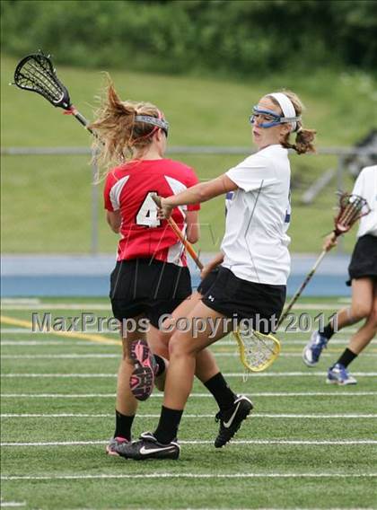 Thumbnail 2 in Glastonbury vs. Greenwich (CIAC Class L Final) photogallery.