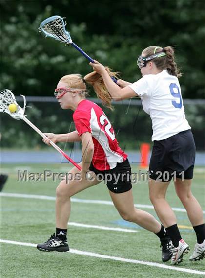 Thumbnail 2 in Glastonbury vs. Greenwich (CIAC Class L Final) photogallery.