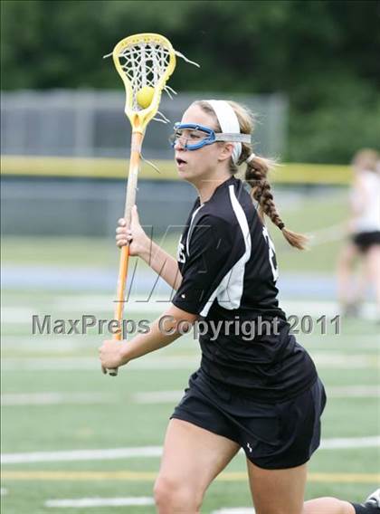 Thumbnail 3 in Glastonbury vs. Greenwich (CIAC Class L Final) photogallery.