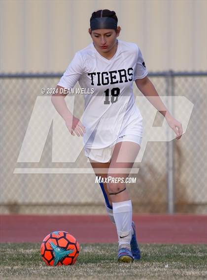 Thumbnail 3 in Kingman Academy @ Kingman photogallery.