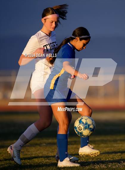 Thumbnail 3 in Kingman Academy @ Kingman photogallery.