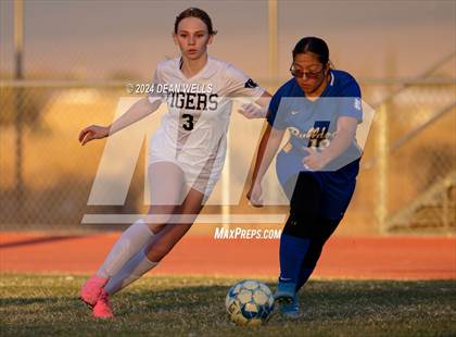 Thumbnail 3 in Kingman Academy @ Kingman photogallery.