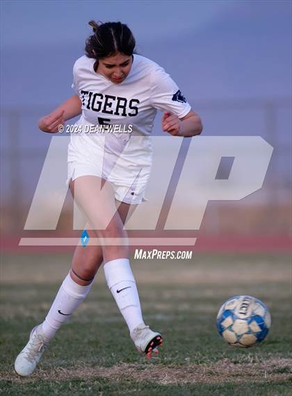 Thumbnail 3 in Kingman Academy @ Kingman photogallery.