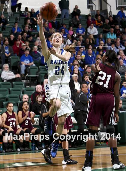 Thumbnail 3 in Horseheads vs Ossining (NYSPHSAA Class AA Regional Final) photogallery.