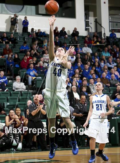 Thumbnail 1 in Horseheads vs Ossining (NYSPHSAA Class AA Regional Final) photogallery.