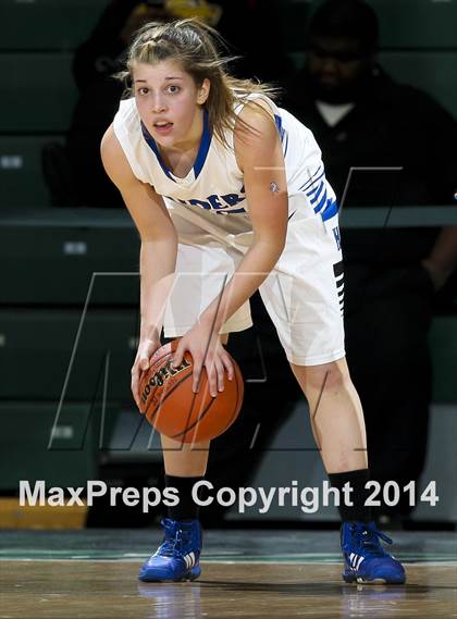 Thumbnail 1 in Horseheads vs Ossining (NYSPHSAA Class AA Regional Final) photogallery.