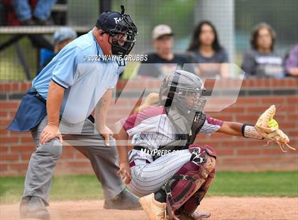 Thumbnail 1 in White Oak @ Hughes Springs photogallery.