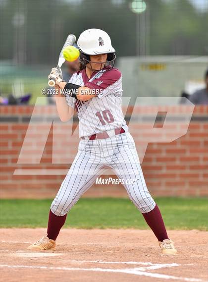 Thumbnail 1 in White Oak @ Hughes Springs photogallery.