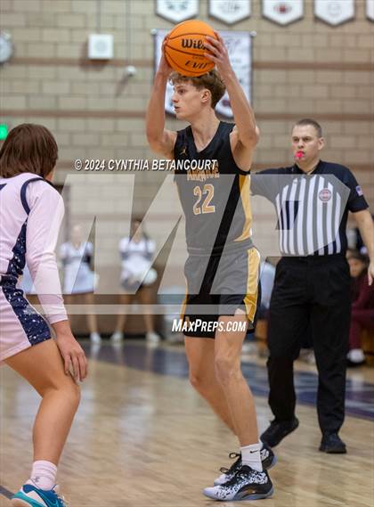 Thumbnail 2 in Cherokee Trail vs Arapahoe photogallery.