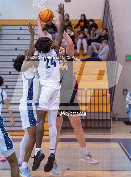 Thumbnail 1 in Cherokee Trail vs Arapahoe photogallery.