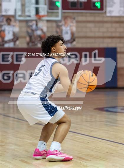 Thumbnail 2 in Cherokee Trail vs Arapahoe photogallery.