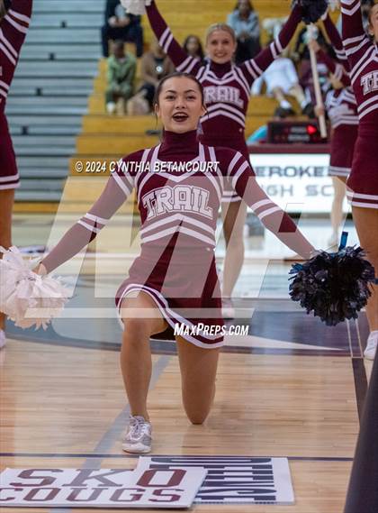 Thumbnail 2 in Cherokee Trail vs Arapahoe photogallery.