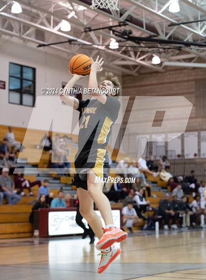 Thumbnail 3 in Cherokee Trail vs Arapahoe photogallery.