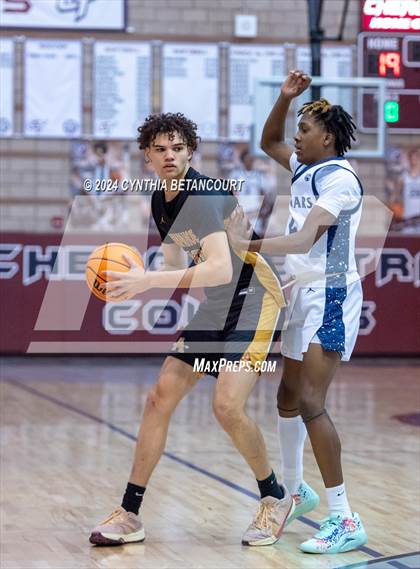 Thumbnail 3 in Cherokee Trail vs Arapahoe photogallery.