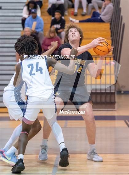 Thumbnail 3 in Cherokee Trail vs Arapahoe photogallery.