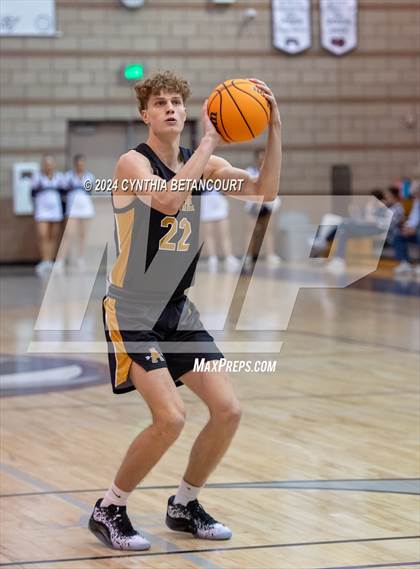 Thumbnail 1 in Cherokee Trail vs Arapahoe photogallery.