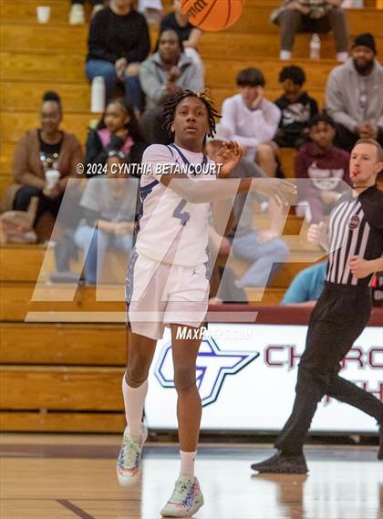 Thumbnail 3 in Cherokee Trail vs Arapahoe photogallery.