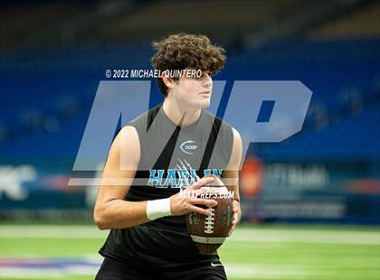 Thumbnail 3 in Vandegrift vs. Harlan (UIL 5A Division 2 Regional Playoff) photogallery.