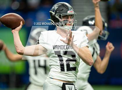 Thumbnail 2 in Vandegrift vs. Harlan (UIL 5A Division 2 Regional Playoff) photogallery.