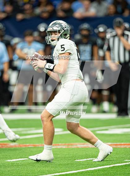 Thumbnail 3 in Vandegrift vs. Harlan (UIL 5A Division 2 Regional Playoff) photogallery.