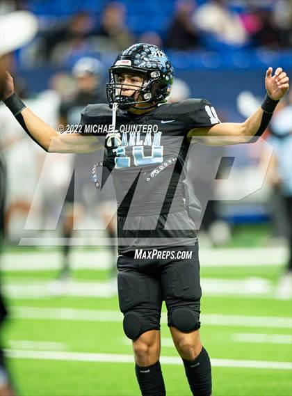 Thumbnail 2 in Vandegrift vs. Harlan (UIL 5A Division 2 Regional Playoff) photogallery.