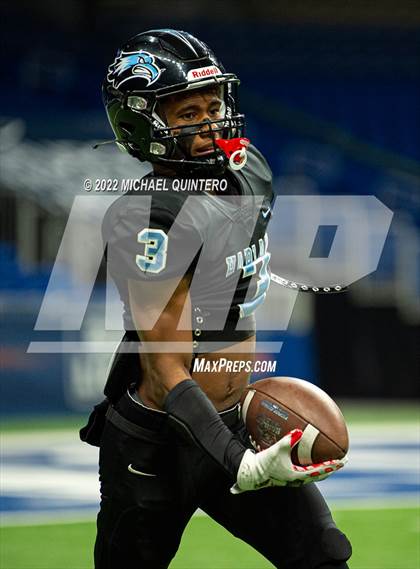 Thumbnail 2 in Vandegrift vs. Harlan (UIL 5A Division 2 Regional Playoff) photogallery.