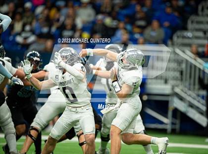 Thumbnail 1 in Vandegrift vs. Harlan (UIL 5A Division 2 Regional Playoff) photogallery.