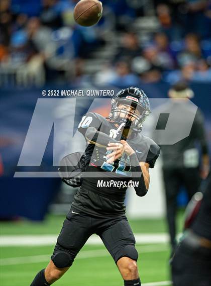 Thumbnail 3 in Vandegrift vs. Harlan (UIL 5A Division 2 Regional Playoff) photogallery.