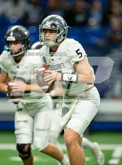 Thumbnail 3 in Vandegrift vs. Harlan (UIL 5A Division 2 Regional Playoff) photogallery.